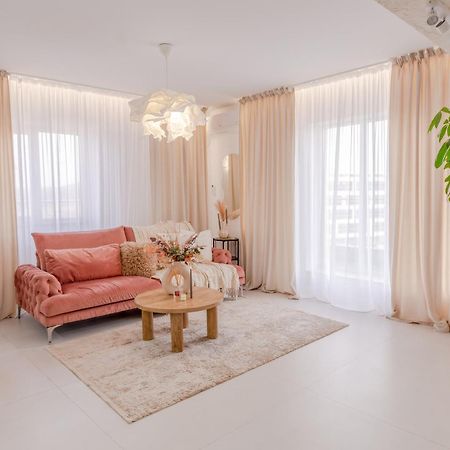 Apartament Penthouse View Aeroport Iasi 2 Zewnętrze zdjęcie